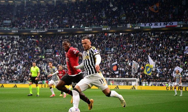 AC Milán remizoval s Juventusem. Monza v závěru vystřelila bod z penalty