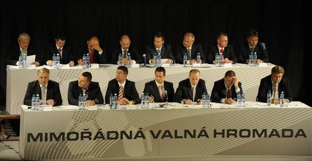 Mimořádná valná hromada FAČR volí svého nového předsedu Mimořádná valná hromada FAČR volí svého nového předsedu