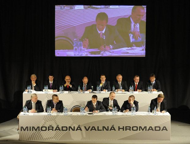 Mimořádná valná hromada FAČR volí svého nového předsedu Mimořádná valná hromada FAČR volí svého nového předsedu