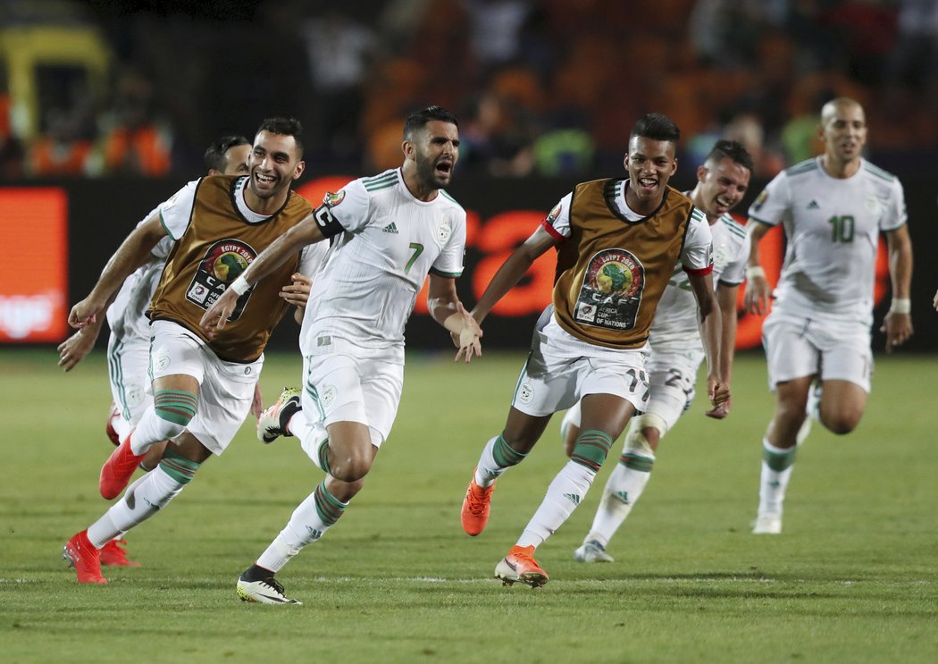 Rozhodující gól vstřelil v páté minutě nastavení Rijád Mahrez