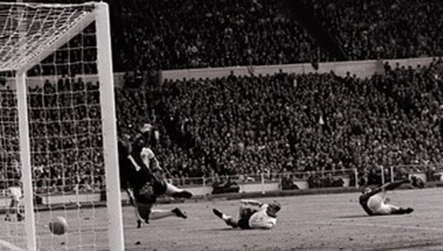 Sporný gól z finále MS 1966 Sporný gól z finále MS 1966