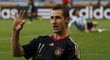 Miroslav Klose se raduje z gólu do sítě Argentinců
