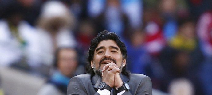 Diego Maradona v zápase proti Korejcům