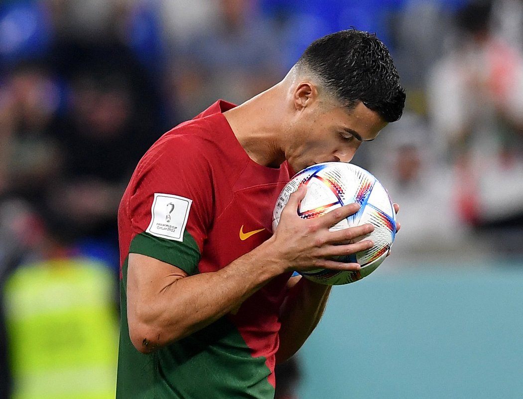 Ronaldo pouze mezi náhradníky. Tohle rozhodnutí Elmu pěkně vytočilo