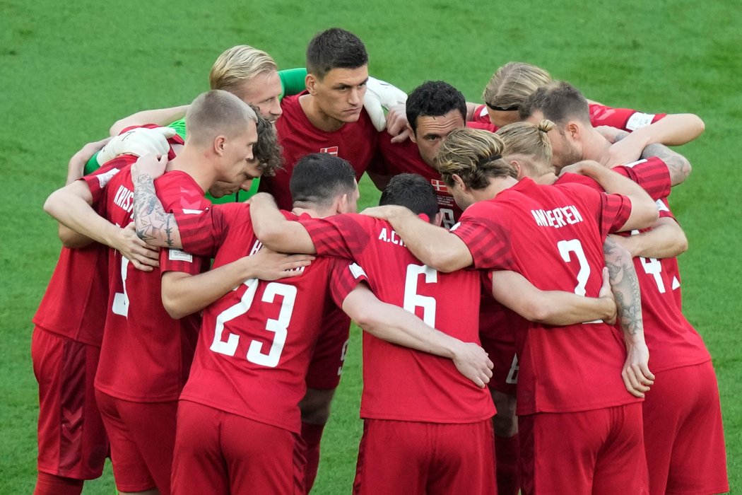 Dánské soustředění před startem duelu proti Tunisku+