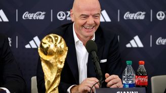 Evropa by se měla tři tisíce let omlouvat a nemoralizovat, řekl v Kataru šéf FIFA