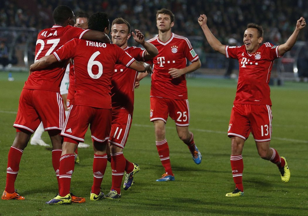 Fotbalisté Bayernu Mnichov jsou klubovými mistry světa. Ve finále turnaje kontinentálních šampionů zdolali Casablancu 2:0 góly Danteho a Thiaga.