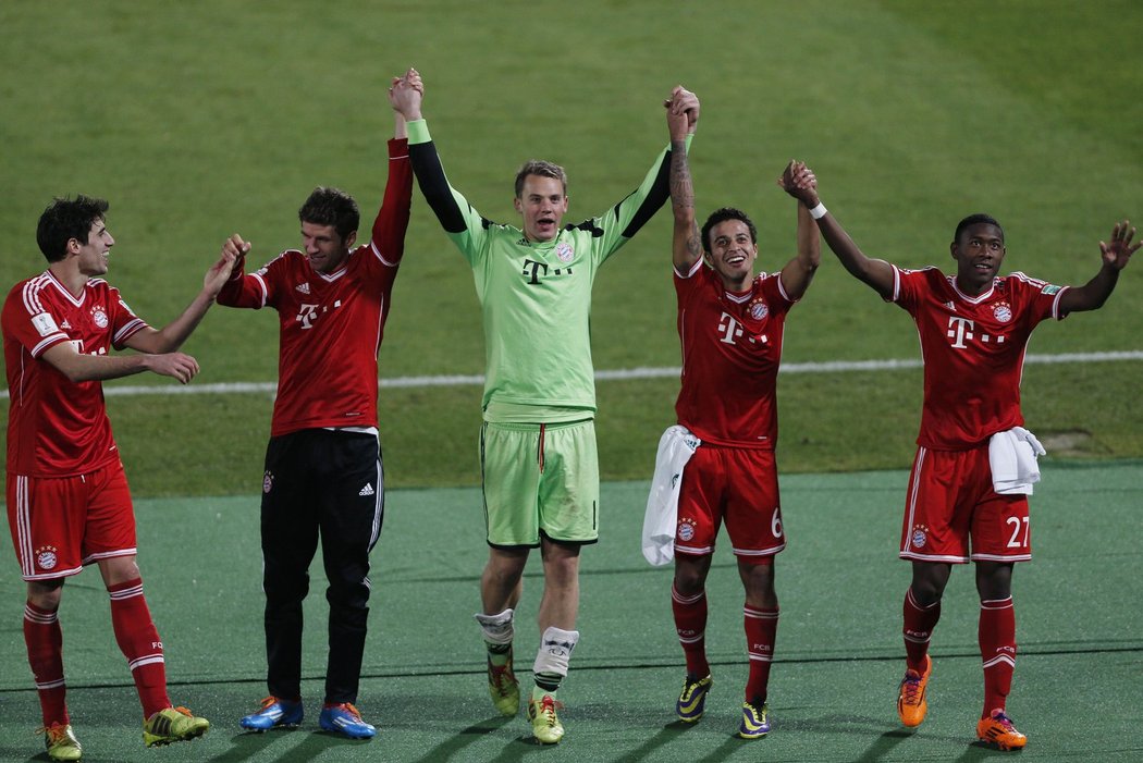 Radost v podání fotbalistů Bayernu Mnichov po triumfu ve finále MS klubů
