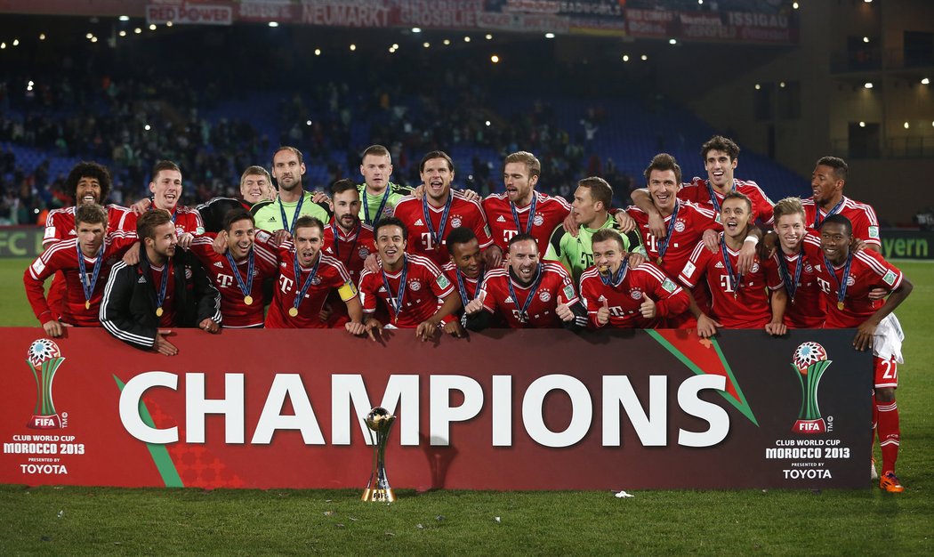 Fotbalisté Bayernu Mnichov jsou klubovými mistry světa. Ve finále turnaje kontinentálních šampionů zdolali Casablancu 2:0 góly Danteho a Thiaga.