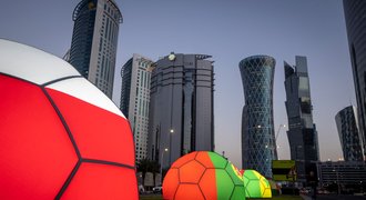 Šampionát v Kataru jako nejlepší v historii? Stadion v pustině a přísné zákazy!