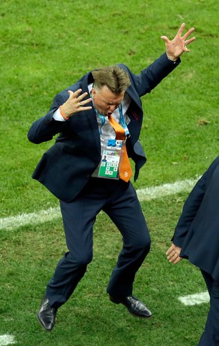 Louis van Gaal řádí v průběhu zápasu o bronz s Brazilci