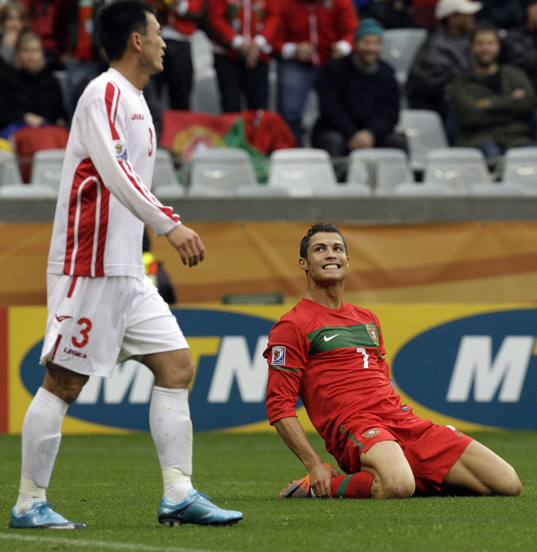 Cristiano Ronaldo při zápase s KLDR.