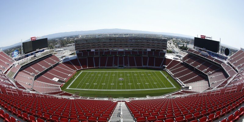 Na Levi&#39;s Stadium nastupují v NFL hráči San Francisco 49ers