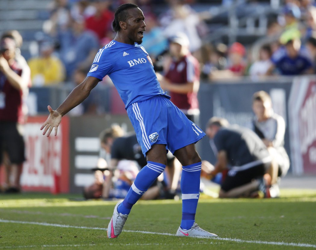 Didier Drogba se raduje ze svého parádního gólu v dresu Montrealu