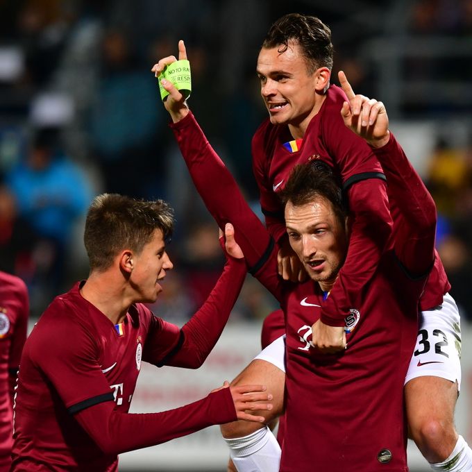 Budějovice - Sparta 0:4. Zářili Kozák a Hanousek, v poháru jde dál i Liberec Budějovice - Sparta 0:4. Zářili Kozák a Hanousek, v poháru jde dál i Liberec