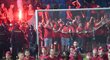 Fanoušci Sparty za bránou oslavují vítězství v MOL Cupu
