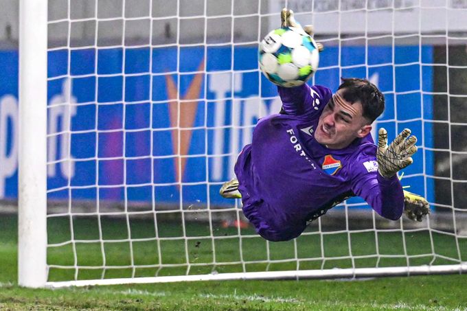 Jedlička myslel na dceru a opět kouzlil: Omlouvám se střelcům, někdy je to ode mě zákeřné Jedlička myslel na dceru a opět kouzlil: Omlouvám se střelcům, někdy je to ode mě zákeřné