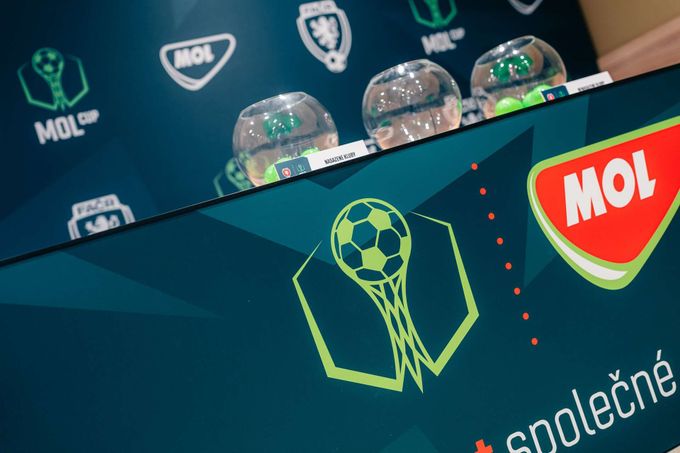 Los MOL Cupu ONLINE: Sparta i Slavia se dozví soupeře. Ligové celky budou hrát venku Los MOL Cupu ONLINE: Sparta i Slavia se dozví soupeře. Ligové celky budou hrát venku