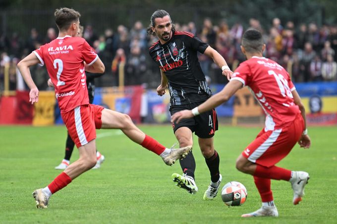 Martinec o přestupu do Sparty: Byl na mě větší tlak. Boj o místo? Zažívám to poprvé Martinec o přestupu do Sparty: Byl na mě větší tlak. Boj o místo? Zažívám to poprvé