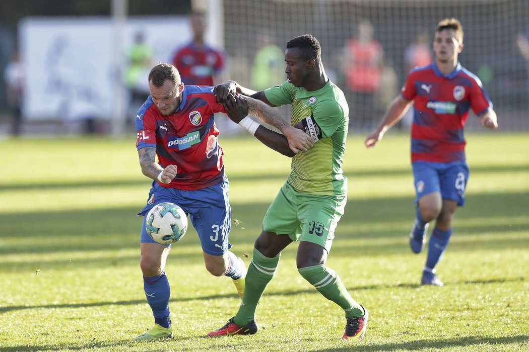 Plzeňský útočník Jakub Řezníček v utkání MOL Cupu s Vyškovem