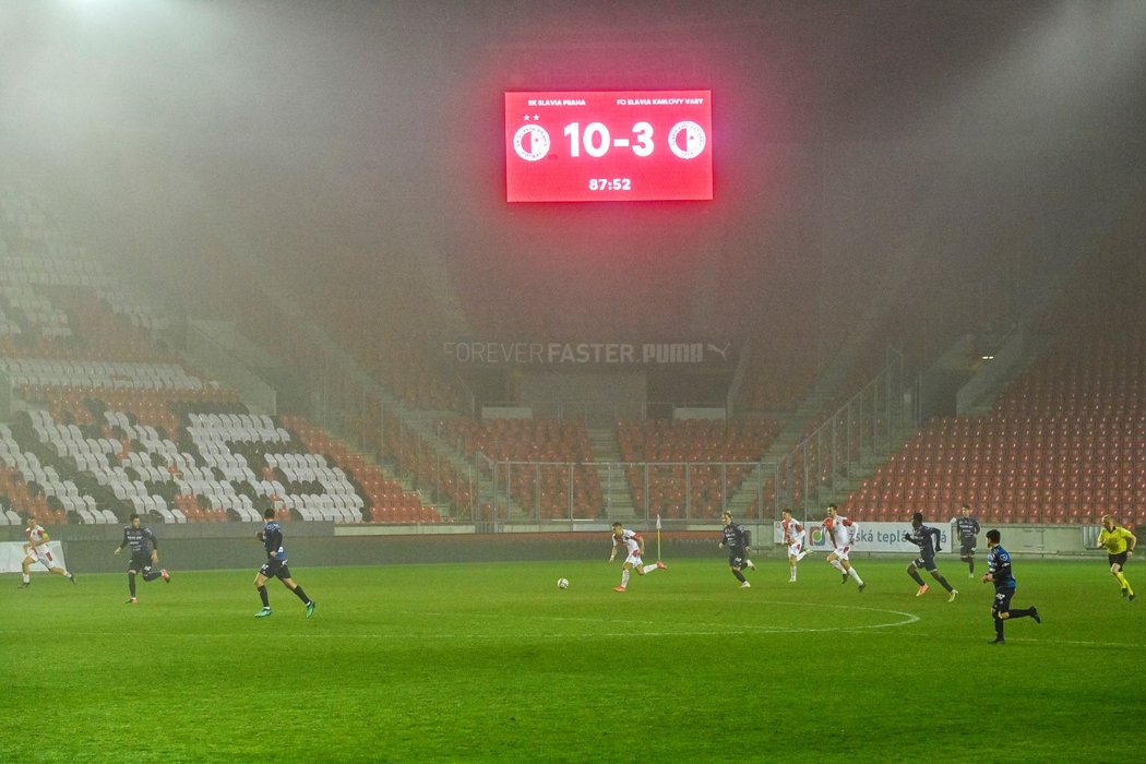 Fotbalisté Slavie porazili v osmifinále MOL Cupu Karlovy Vary 10:3