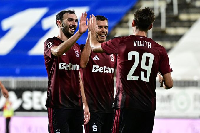 MOL Cup ONLINE: Žižkov - Sparta 0:4. Vojta se trefil podruhé. Sigma bude kopat penalty MOL Cup ONLINE: Žižkov - Sparta 0:4. Vojta se trefil podruhé. Sigma bude kopat penalty