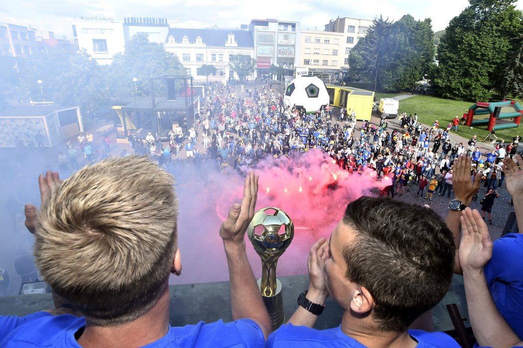 Zlín oslavil s fanoušky zisk MOL Cupu