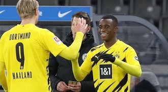 Dortmund ničil Herthu, Darida nevěřil. Moukoko? Největší talent na světě