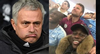 City se vysmáli United: Zaparkujte autobus! Mourinho pak neslavil