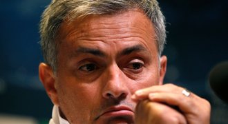 Zachráním Chelsea! Mourinho touží po návratu, Rafovi se už nevěří