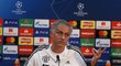 Trenér Manchesteru United José Mourinho na tiskové konferenci