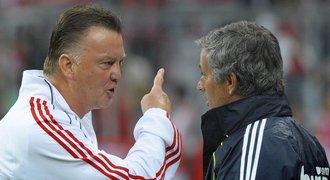 Van Gaal se loučil a děkoval i prádelně. Pak měl volat Mourinho