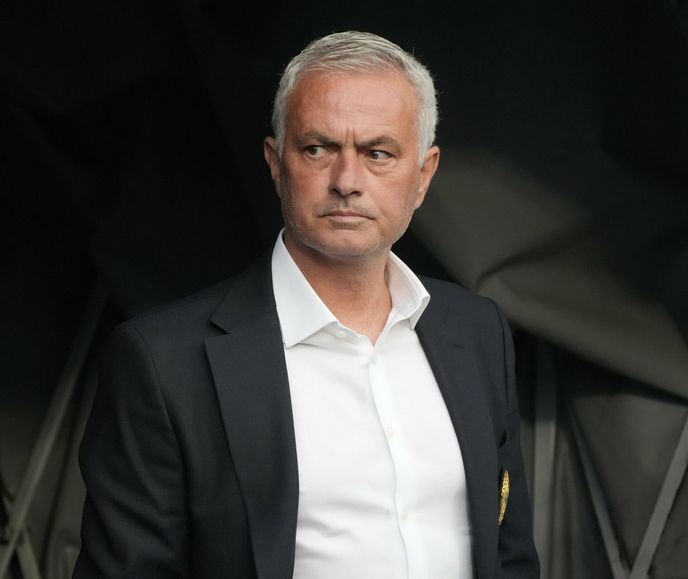 Slavný portugalský kouč José Mourinho po takřka 25 letech znovu povede Benfiku Lisabon Slavný portugalský kouč José Mourinho po takřka 25 letech znovu povede Benfiku Lisabon