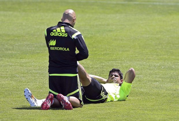 Diego Costa v péči fyzioterapeuta – dnes má podstoupit test proti Salvadoru Diego Costa v péči fyzioterapeuta – dnes má podstoupit test proti Salvadoru