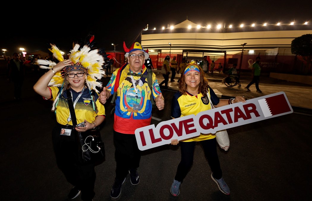 Fanoušci Kataru a Ekvádoru společně