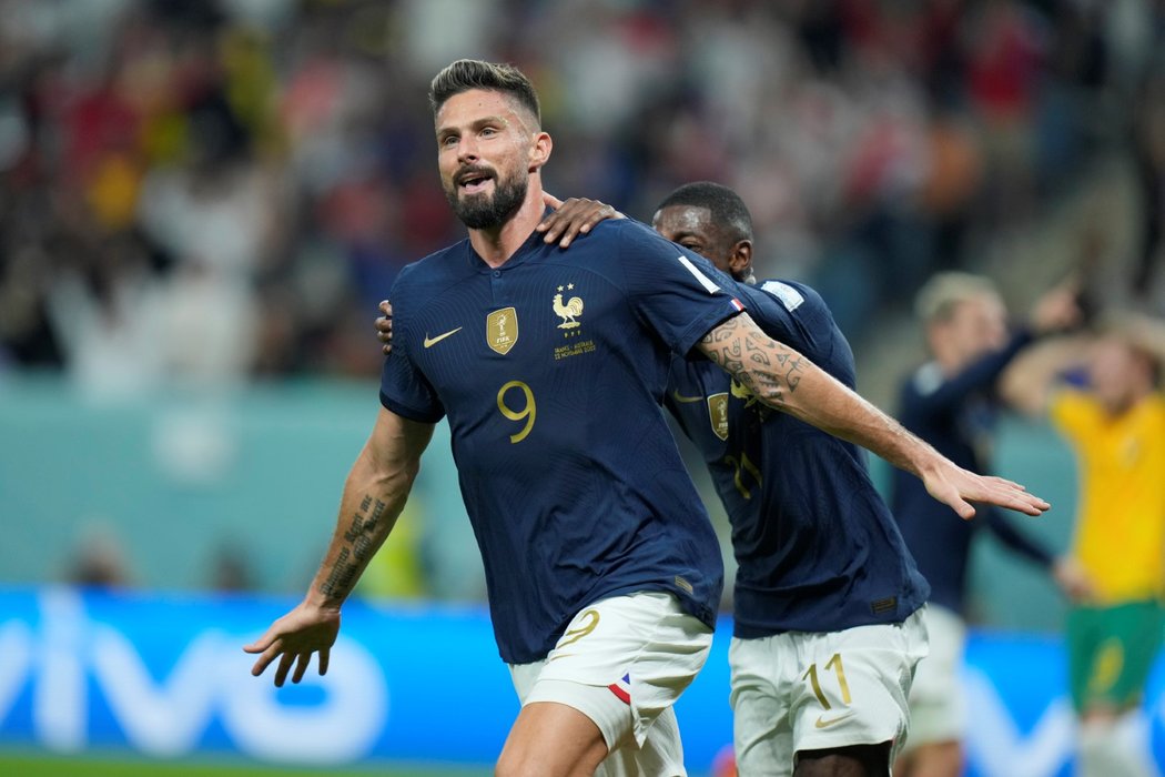 Olivier Giroud slaví gól proti Austrálii