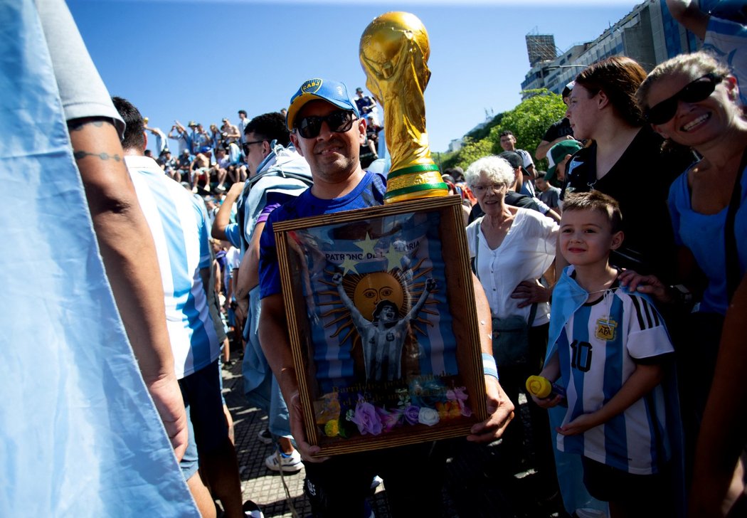 Argentinští fanoušci se v Buenos Aires chystají na oslavný ceremoniál mistrů světa