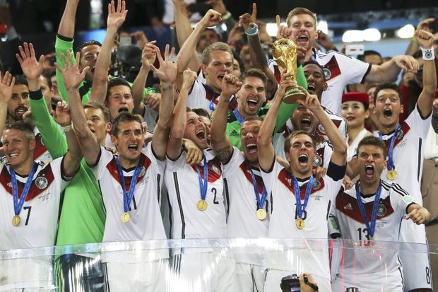 Německý tým si připsal nejvíc přihrávek na MS (5084), vládne i průměru na zápas (726,29) Německý tým si připsal nejvíc přihrávek na MS (5084), vládne i průměru na zápas (726,29)