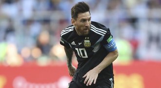 Argentina – Island 1:1. Favorit zaváhal, Messi zahodil penaltu