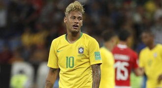 Neymar začal znuděně, pak něco ukázal, řekl Hašek. Co favorité MS?