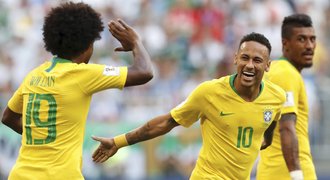 Brazílie - Mexiko 2:0. Neymar a Firmino vystřelili postup