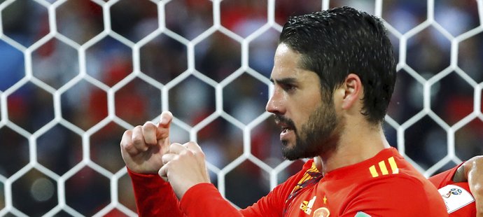 Isco slaví vyrovnávací branku do sítě Maroka