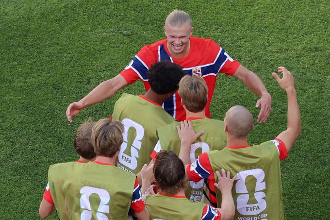 Irák - Norsko 1:4. Haaland potvrdil formu, outsidera pomohl sestřelit dvěma góly Irák - Norsko 1:4. Haaland potvrdil formu, outsidera pomohl sestřelit dvěma góly