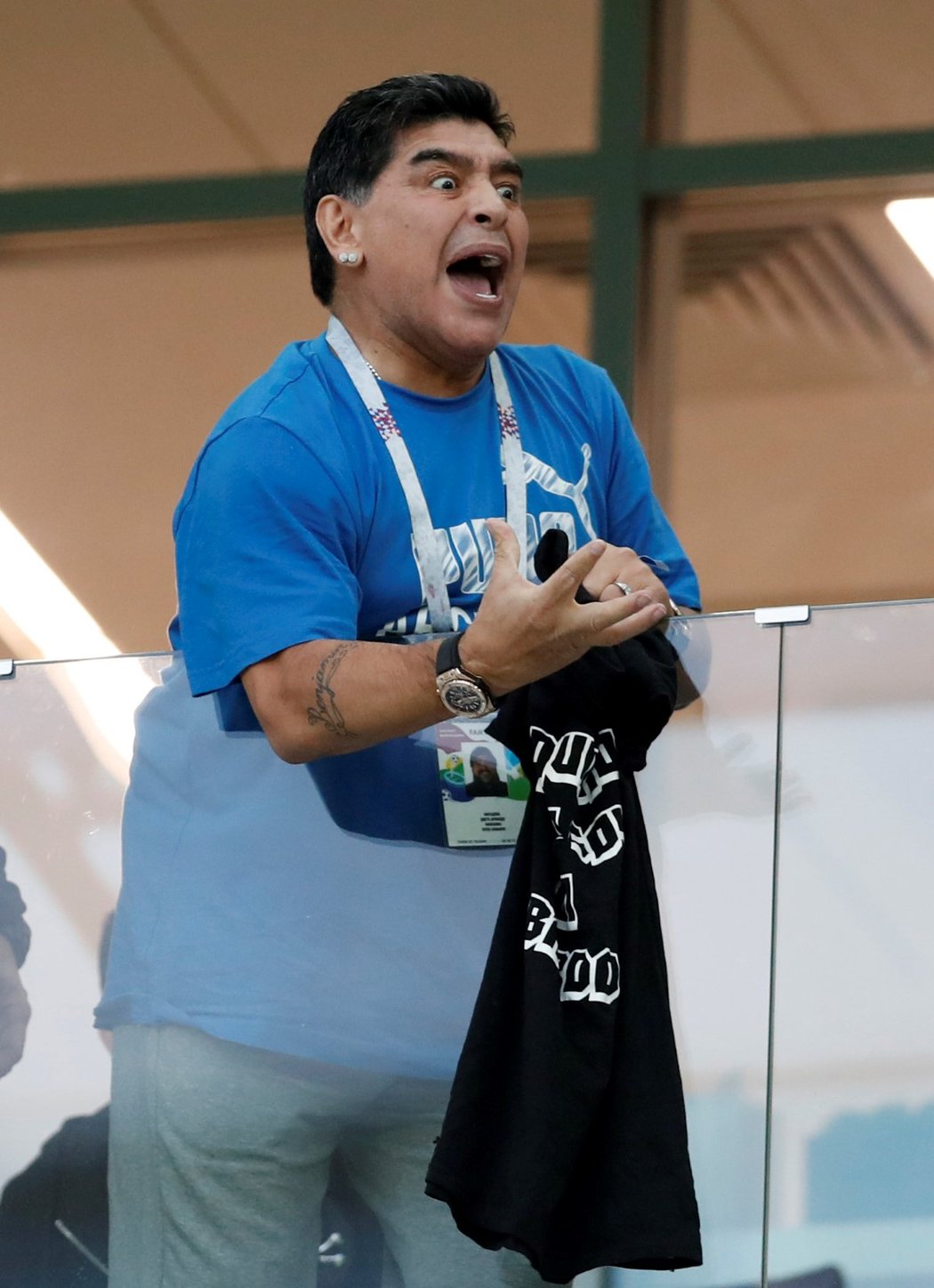 Diego Maradona fandil Argentině v utkání s Chorvatskem