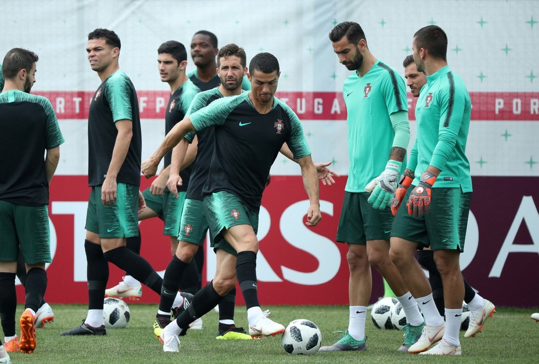 Cristiano Ronaldo během tréninku portugalské reprezentace na MS v Rusku