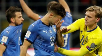 Itálie - Švédsko 0:0. Domácí slzy, velmoc nejede na MS poprvé od roku 1958