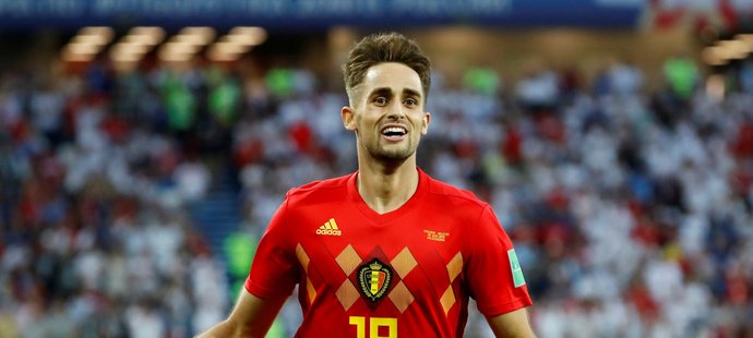 Belgičan Adnan Januzaj se raduje ze vstřeleného gólu do sítě Anglie