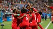 Panamští fotbalisté se radují z gólu proti Tunisku