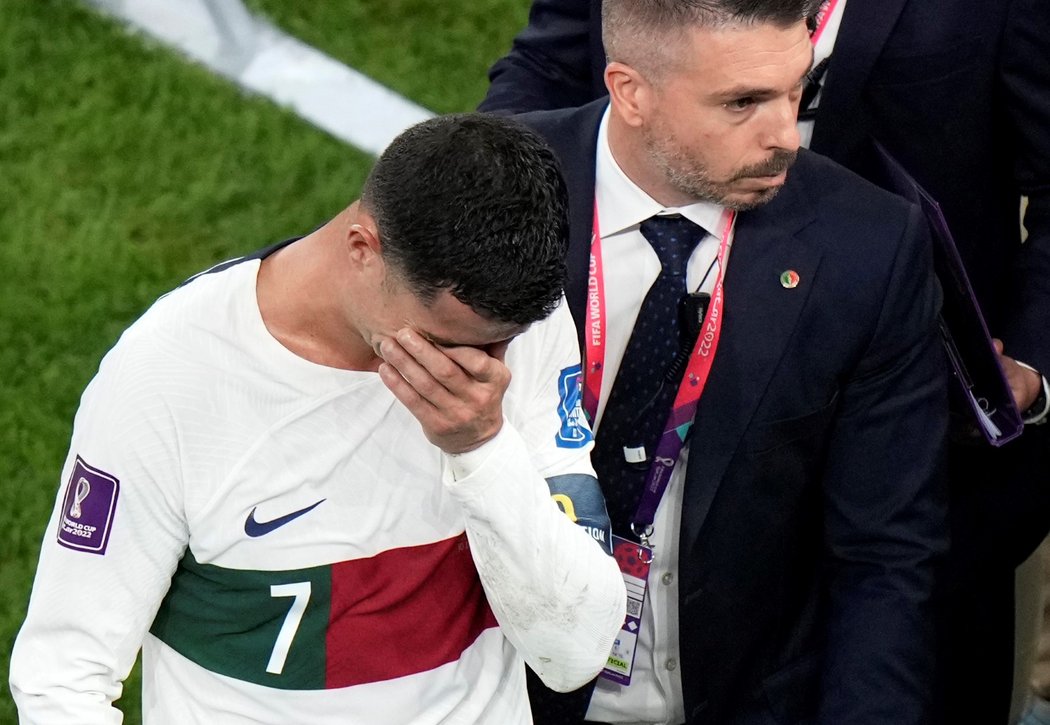 Cristiano Ronaldo v slzách po prohře s Marokem