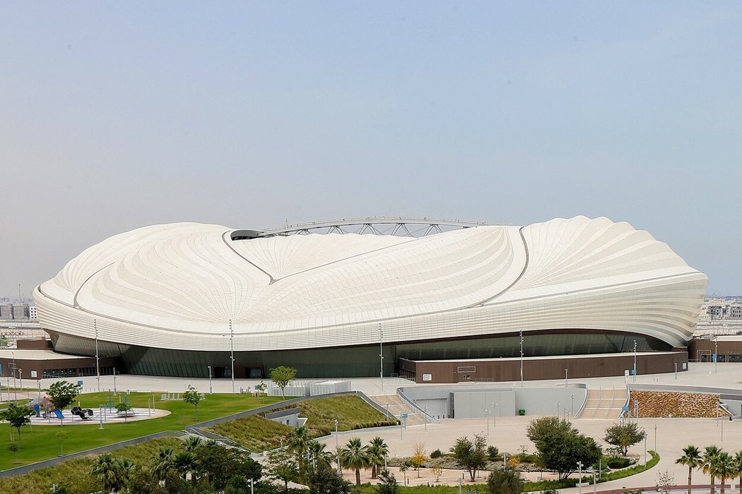Vnější pohled na stadion al-Janoub v Dauhá, který bude hostit zápasy mistrovství světa ve fotbale 2022